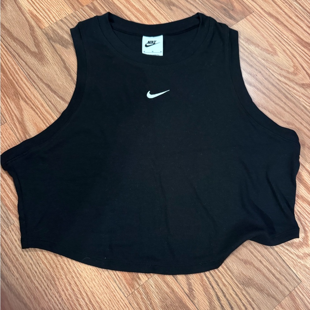 Nike Women's Black Sleeveless Crop Top Workout Tank